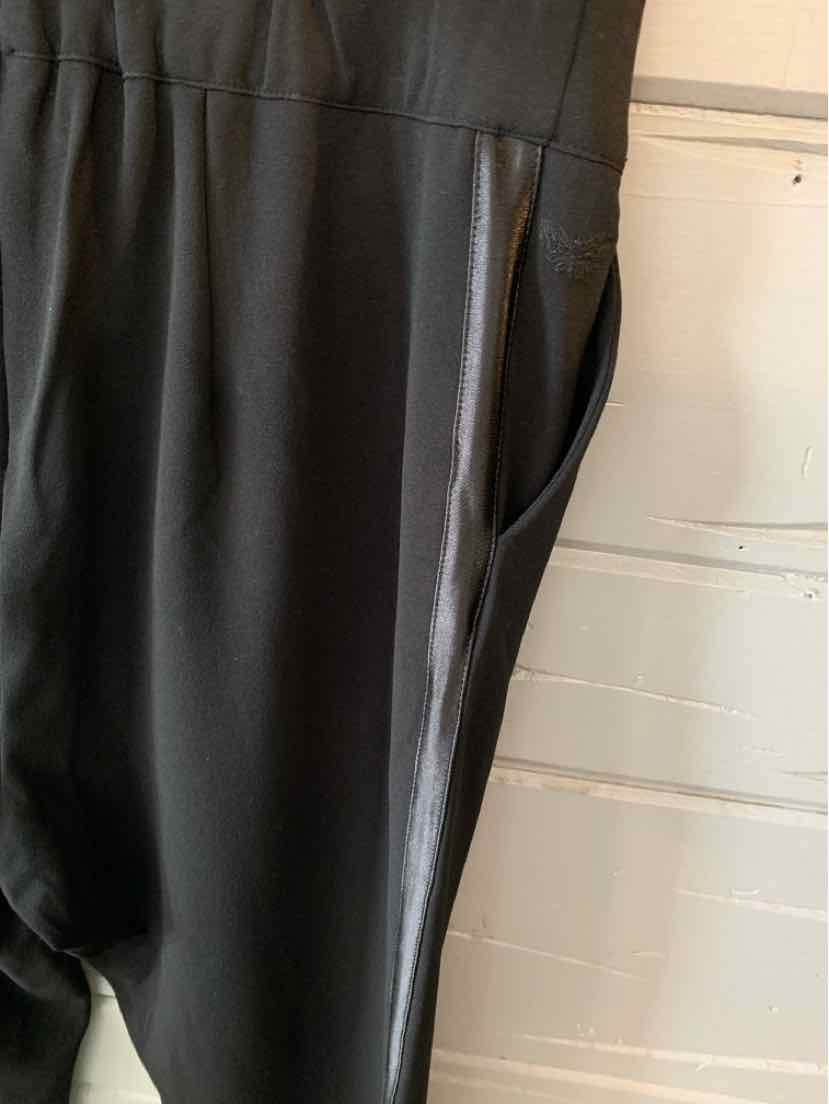 W GIRLSCOUTSHOP BK Size XL P