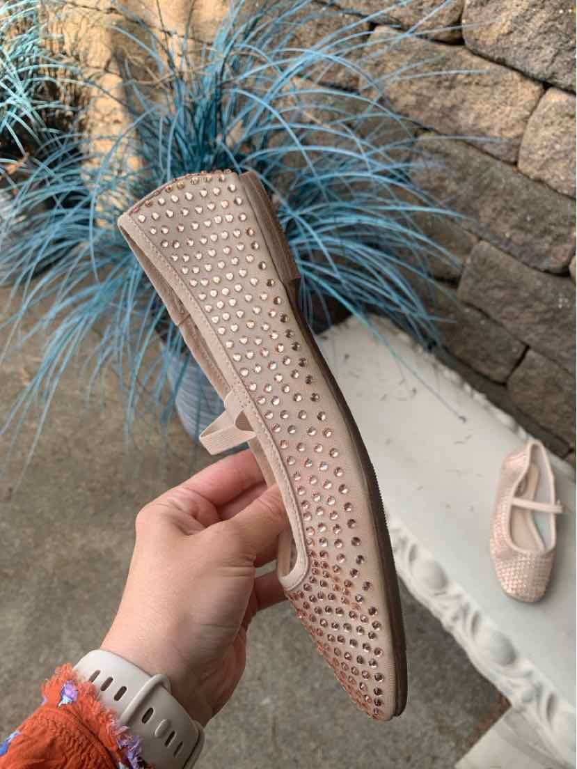 W SCOOP NUDE Size 7 SHOE