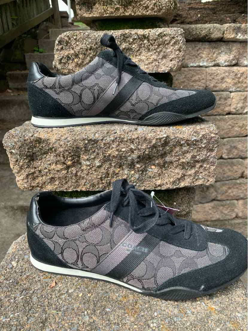 W COACH BK Size 9 SNEAKER