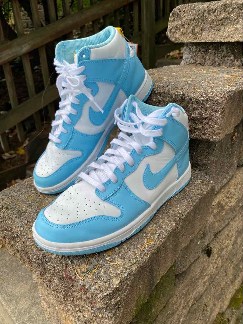 W NIKE BL Size 11 SNEAKER