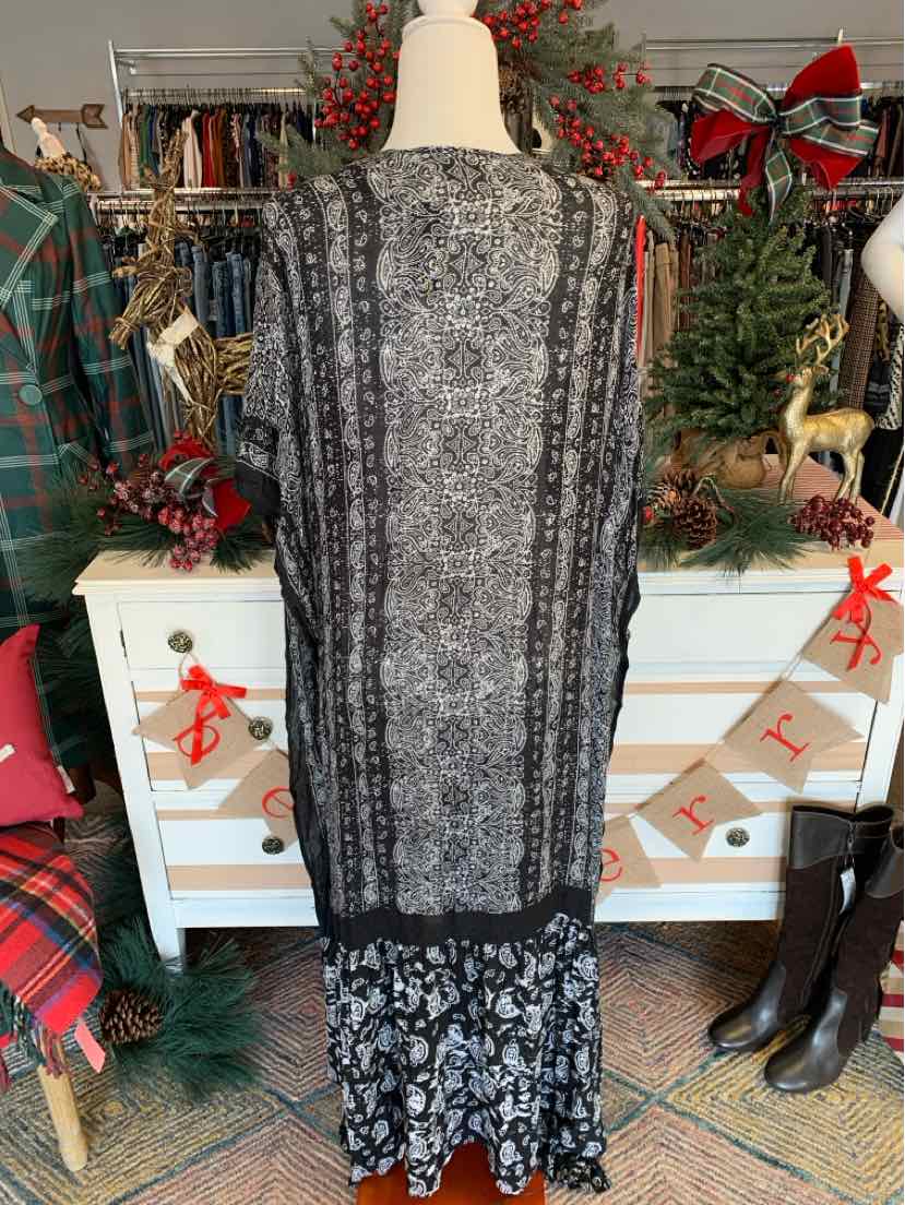 W THREE BIRDS NEST BK Size OS T