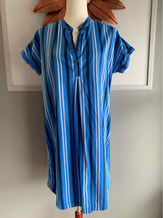 W STYLE & CO BL Size MED DR