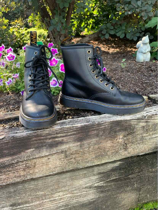 W DR. MARTENS BK Size 5 BOOT