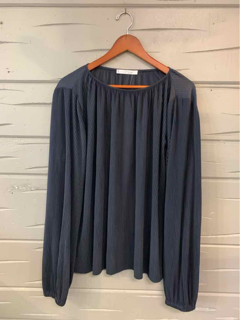 Navy blue long-sleeve blouse with gathered neckline and loose fit, size XXL.