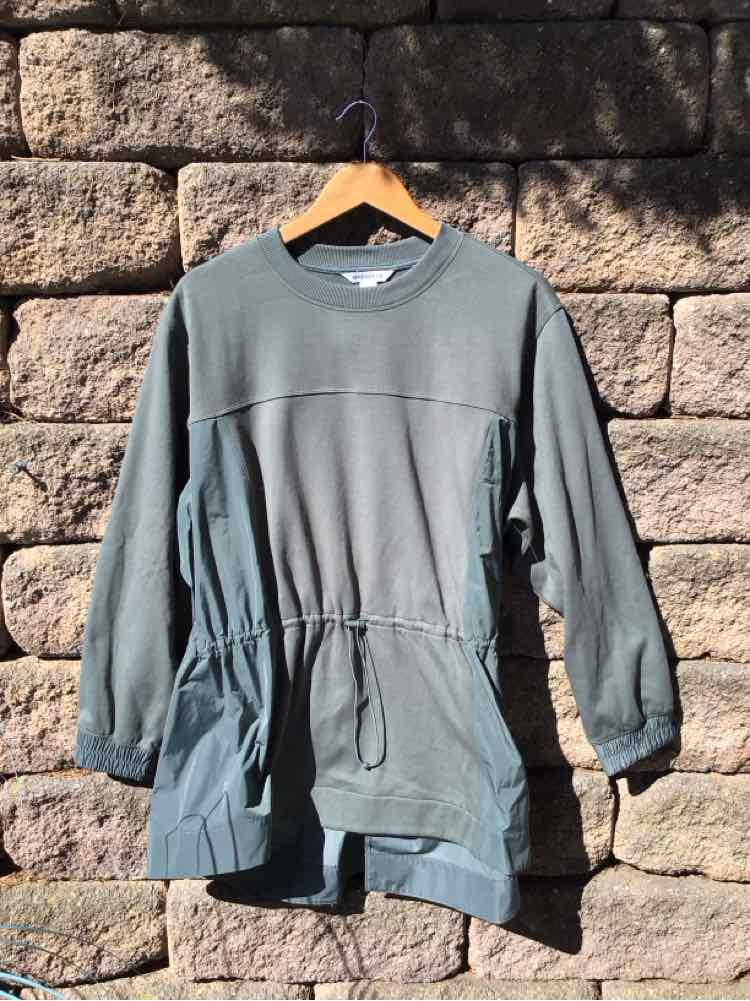 W ATHLETA GR Size 1X AW