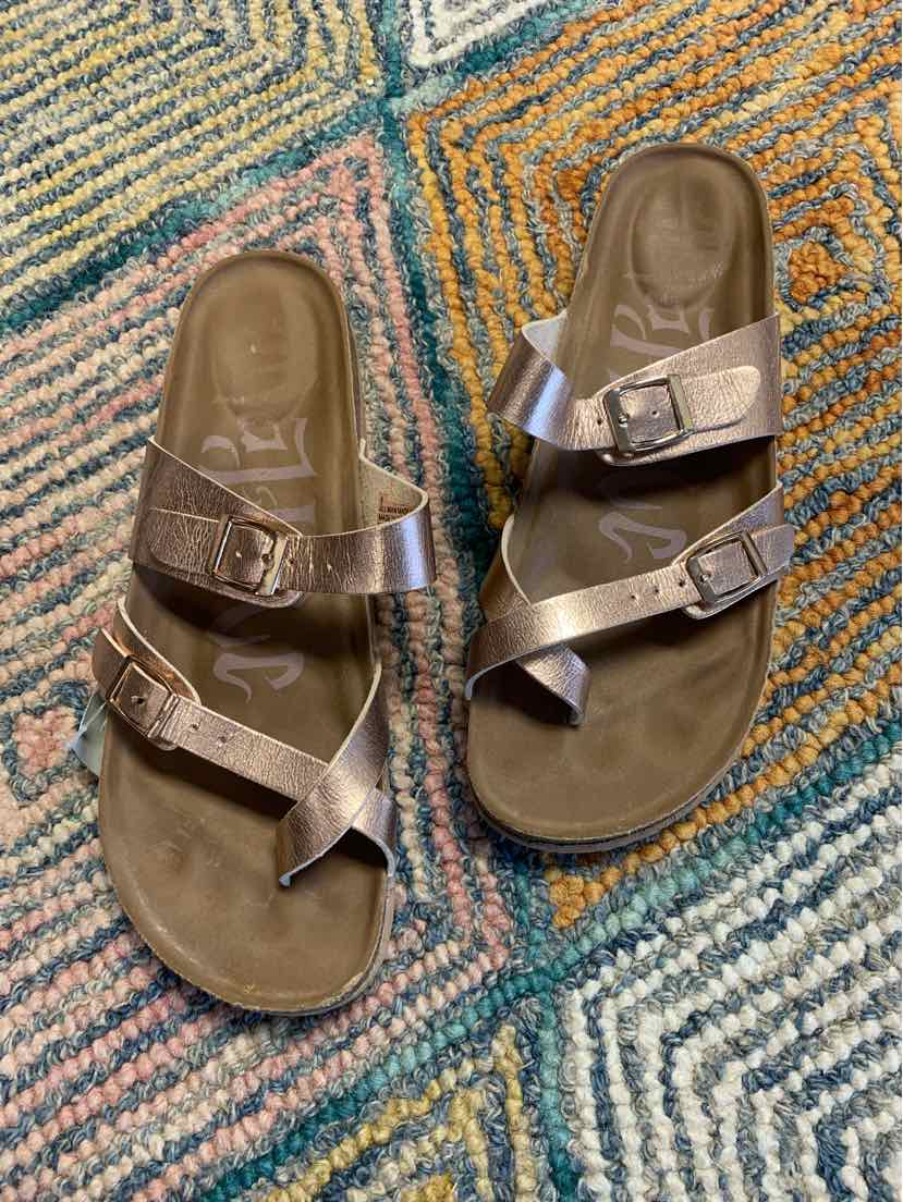 W MAJ LOVE GD Size 9 SANDAL