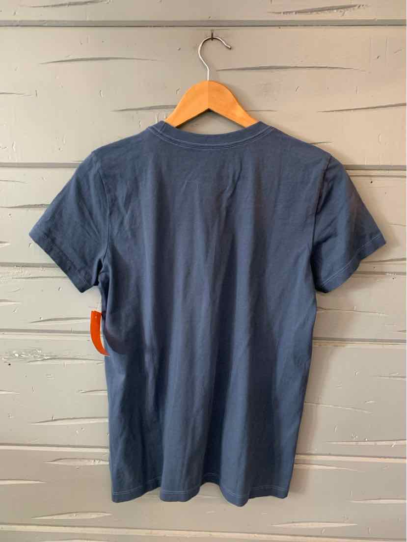 Navy blue short-sleeve cotton T-shirt with crew neckline, shown from back on wooden hanger.