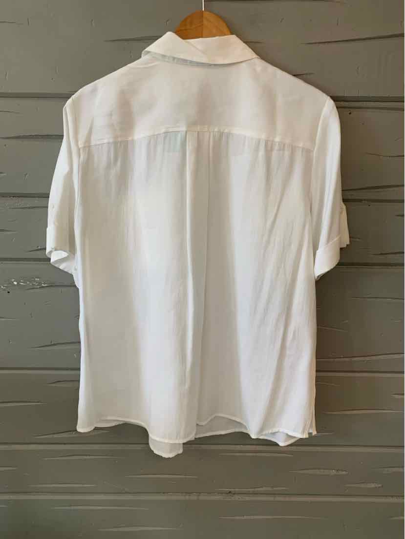 White short-sleeve button-up blouse with relaxed fit and back yoke detail in size 2XL.