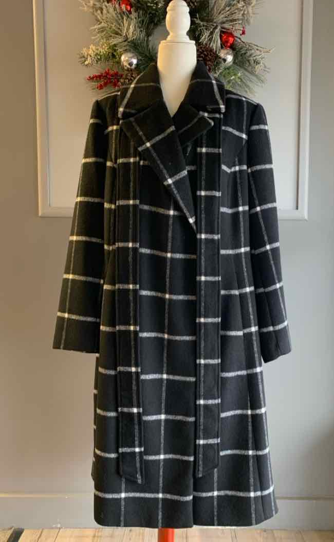 W LANE BRYANT BK Size 14/16 OW