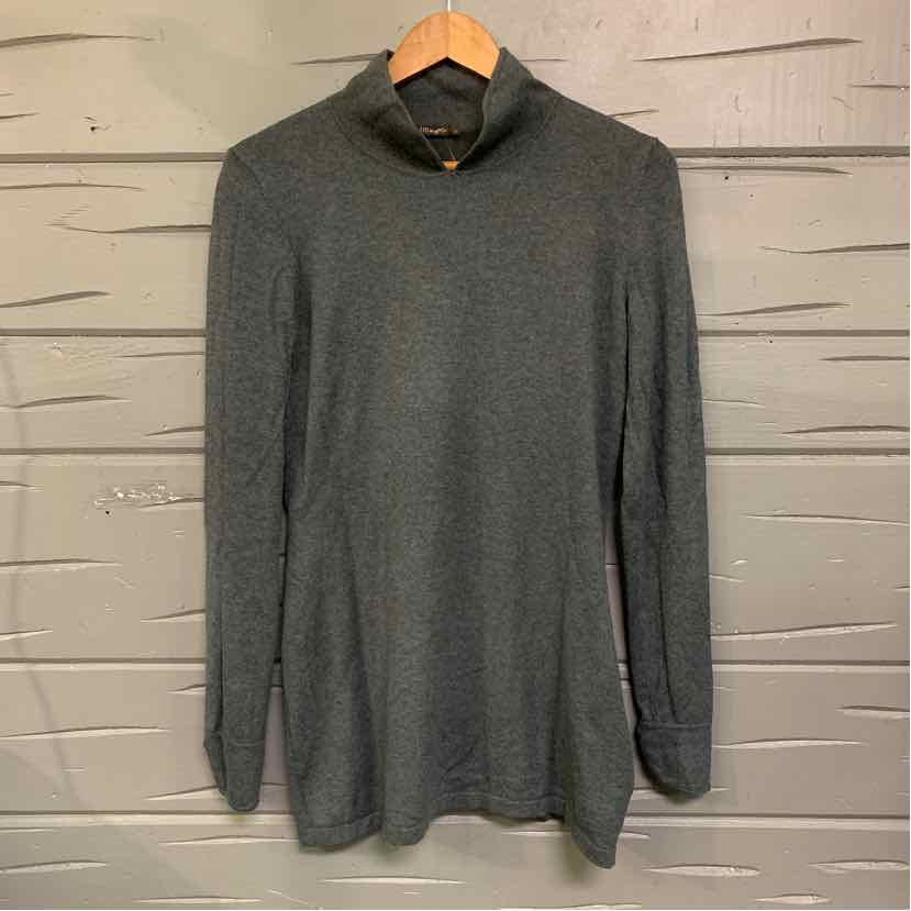 W JMcLAUGHIN GY Size SM SW