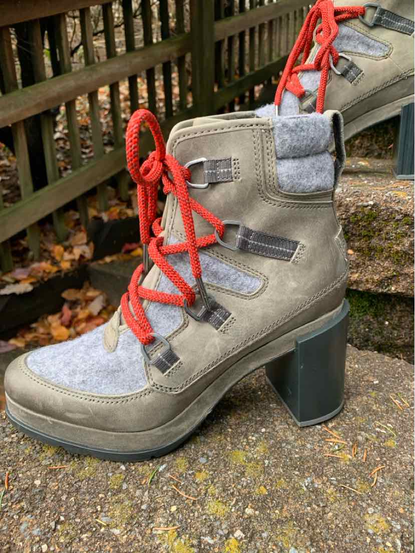 W SOREL GR Size 8.5 BOOT