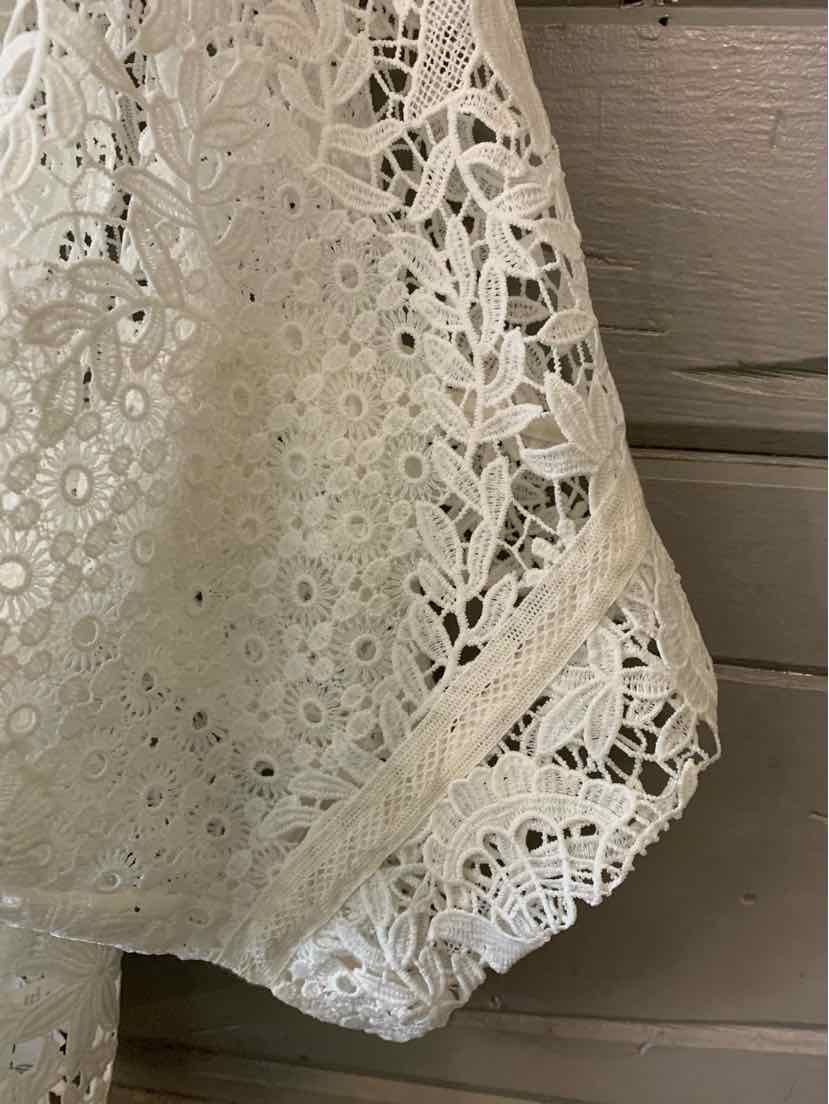 W WHBM WH Size XL T