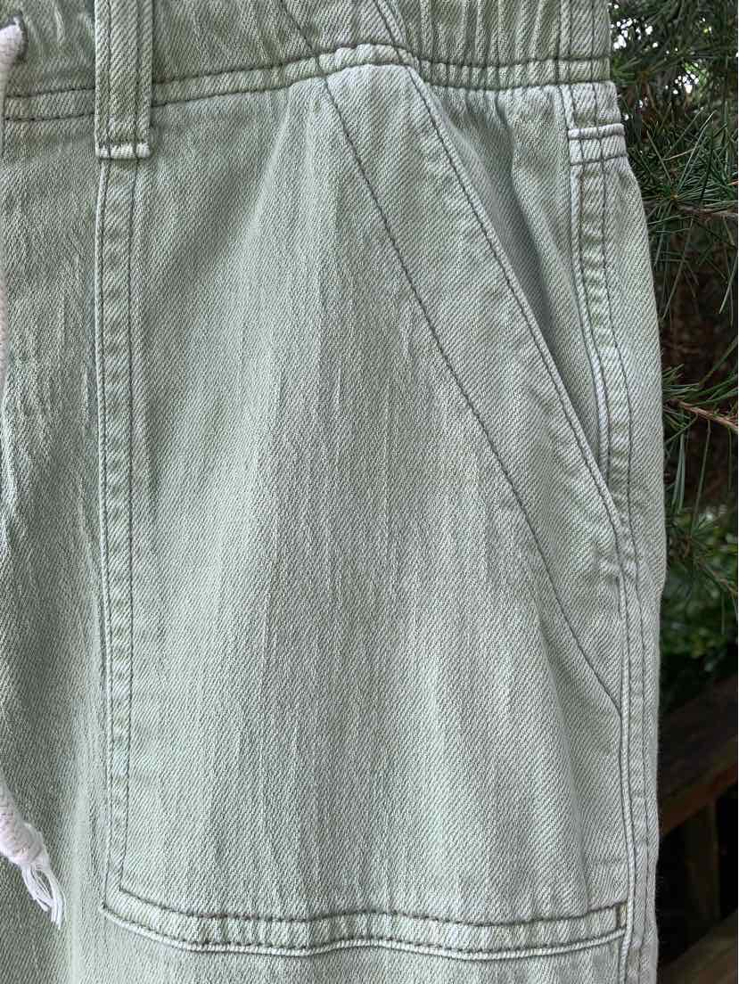 W AMERICAN EAGLE GR Size 8 P