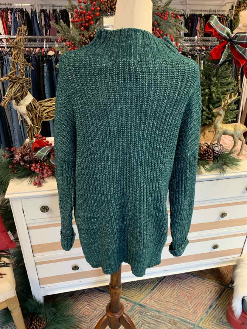 W MAURICES GR Size MED SW