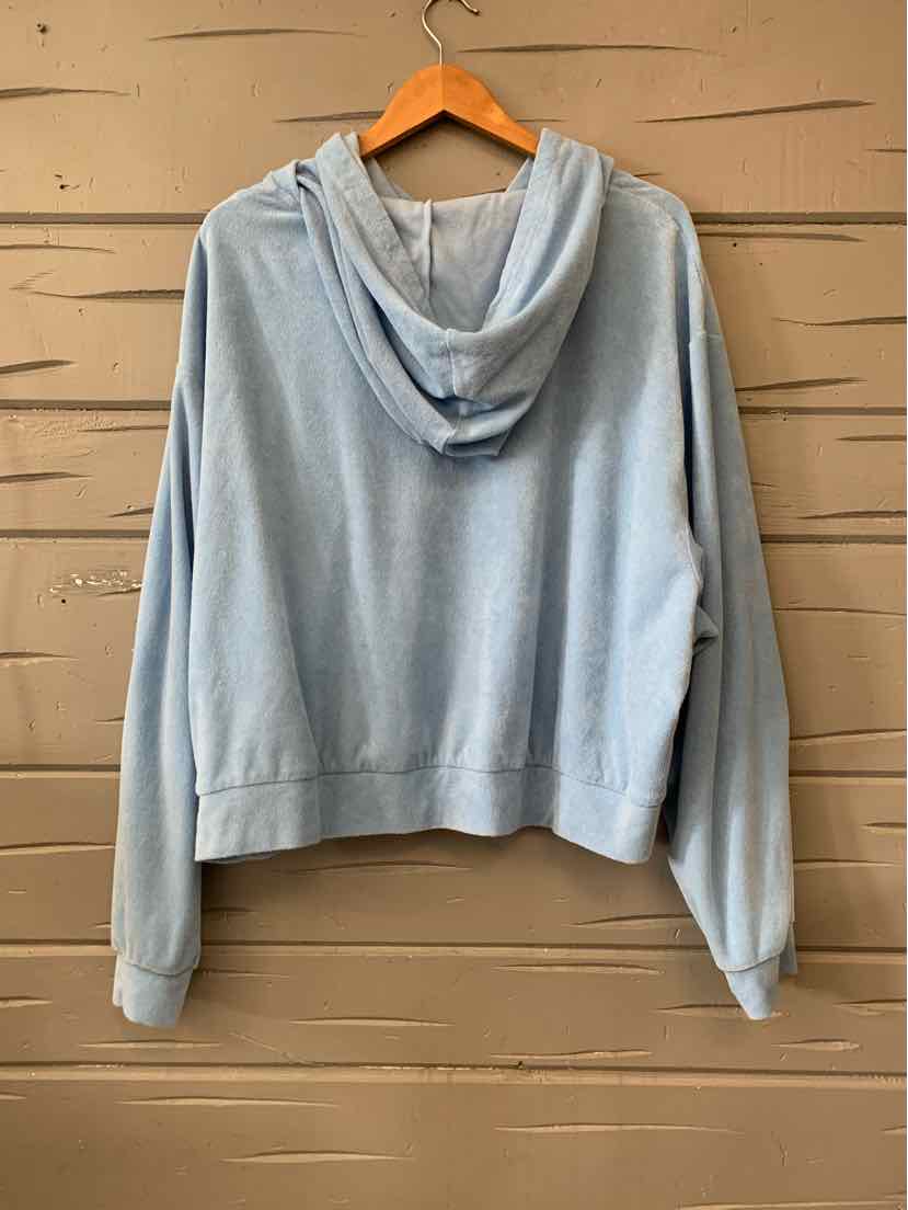 Light blue oversized hoodie with dropped shoulders and kangaroo pocket, size 3X.