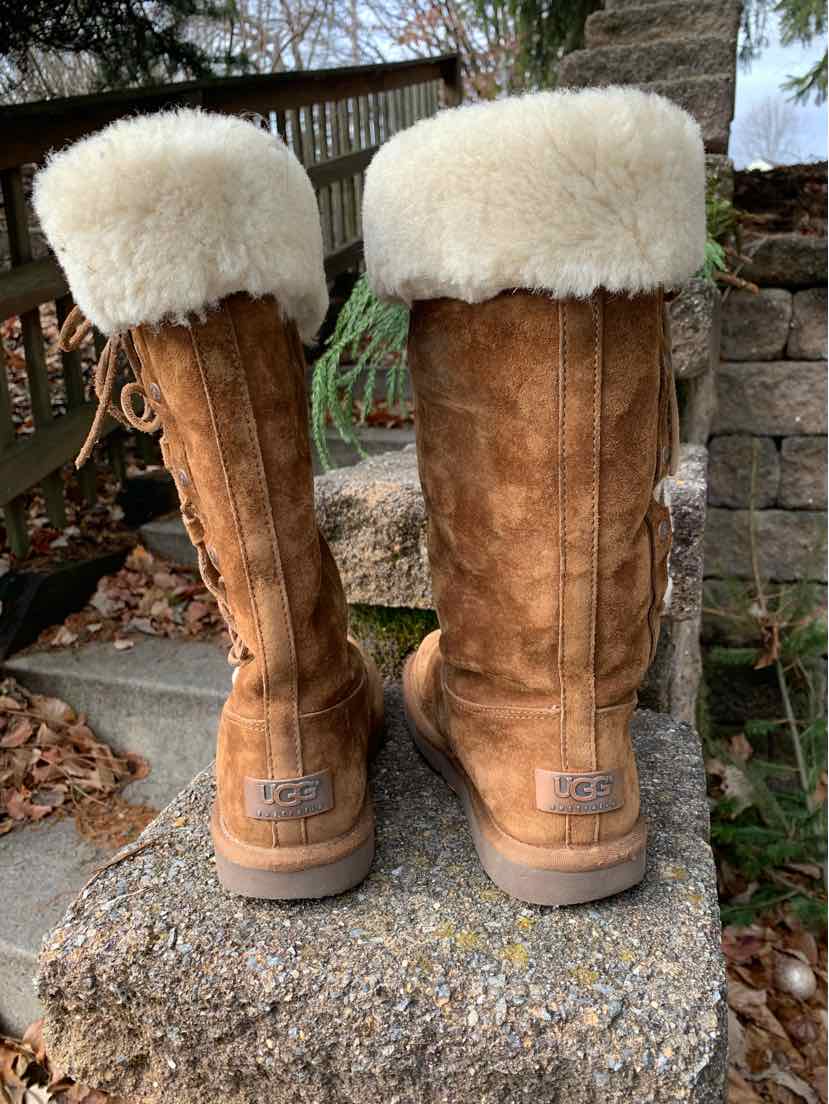 W UGG BR Size 5 BOOT