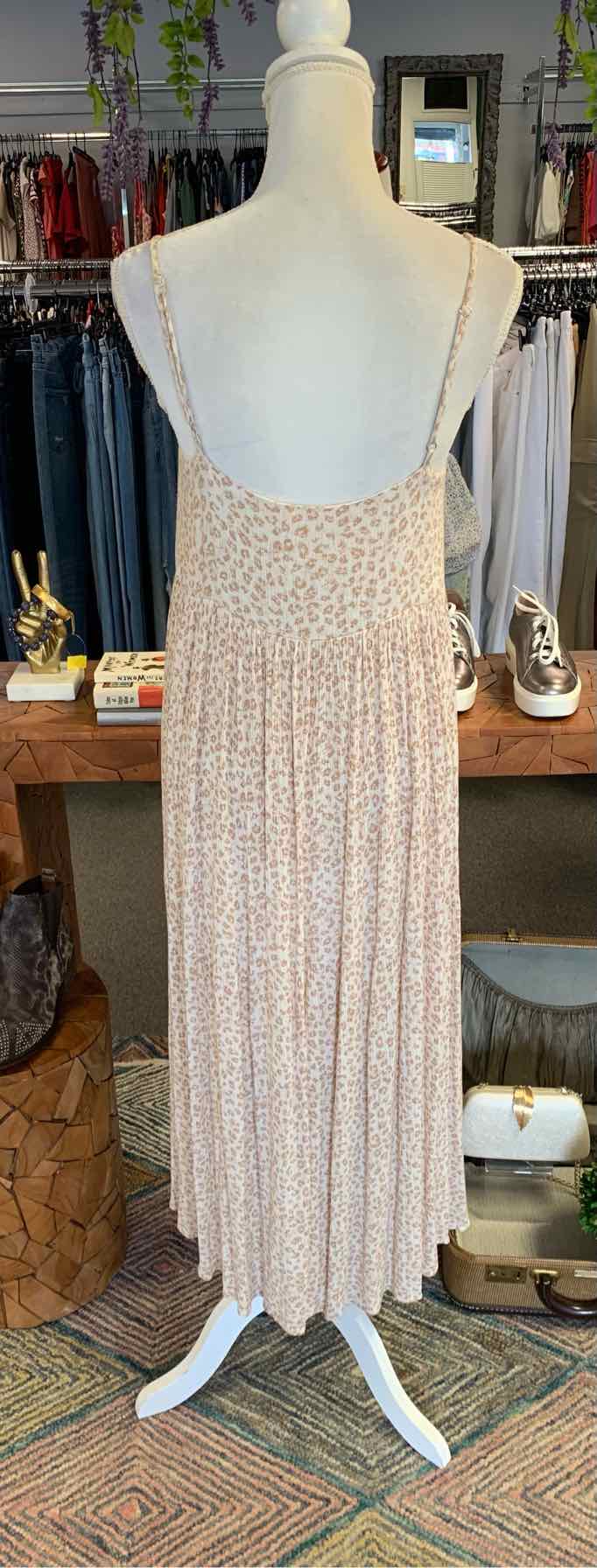 W CARLY JEAN TAN Size XS DR