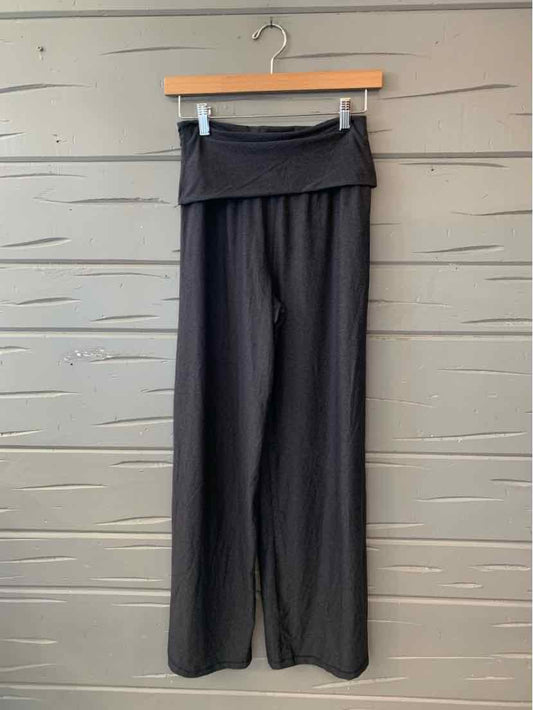 Women’s dark gray Old Navy wide-leg pants with a high-rise waistband and soft draped fabric.