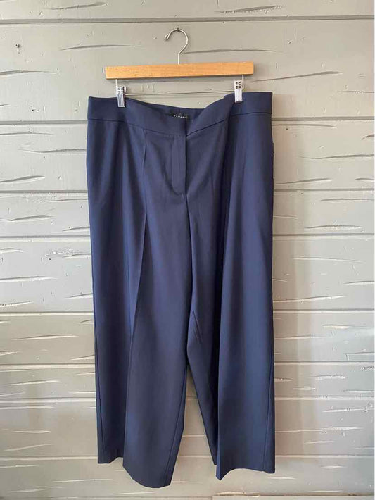W TAHARI NY Size 18 P