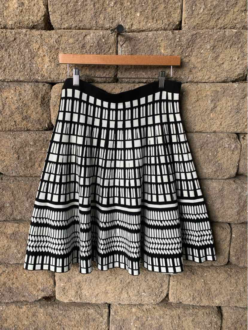 W CHELSEA & THEODORE BK Size XL SK