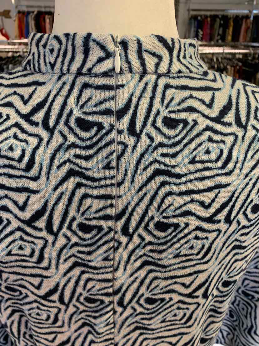 W TYLER BOE NY Size MED DR