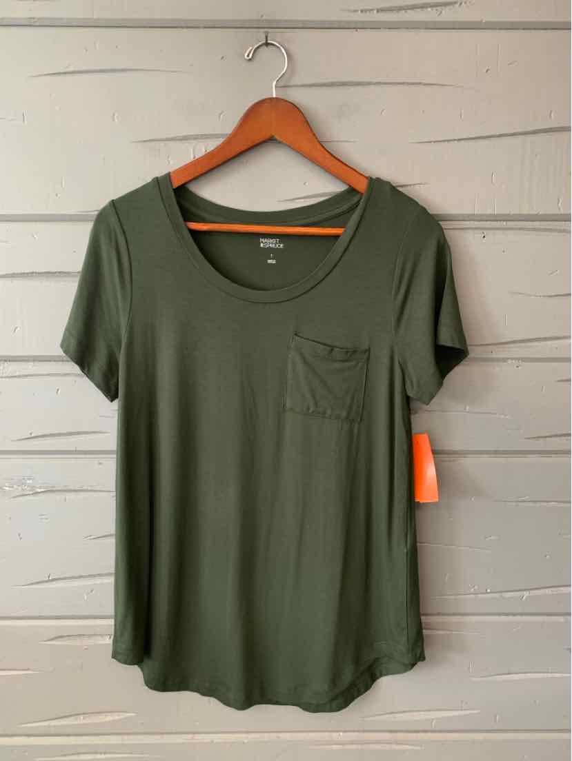 Olive green short-sleeve scoop neck t-shirt with a small chest pocket and relaxed fit.