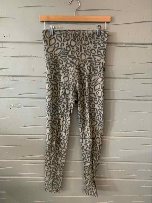 Gray cheetah print high-waist leggings with slim fit and soft fabric.