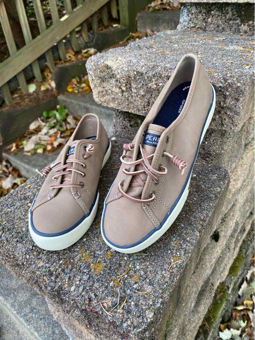 W SPERRY BR Size 7.5 SNEAKER