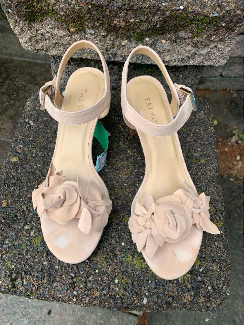 Nude suede slingback sandals with floral embellishments on toes, size 7.5.
