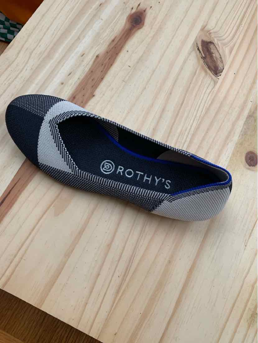 W ROTHY'S NY Size 7 SHOE