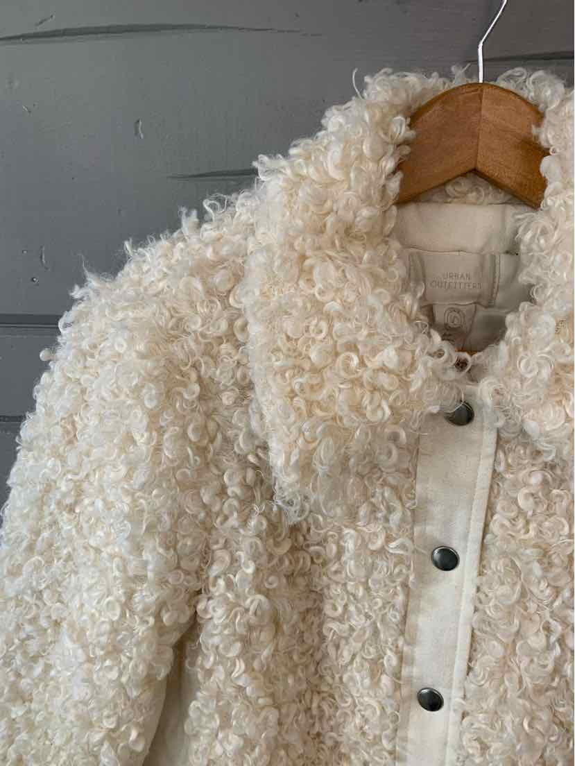 W URBAN OUTFITTERS CR Size SM OW