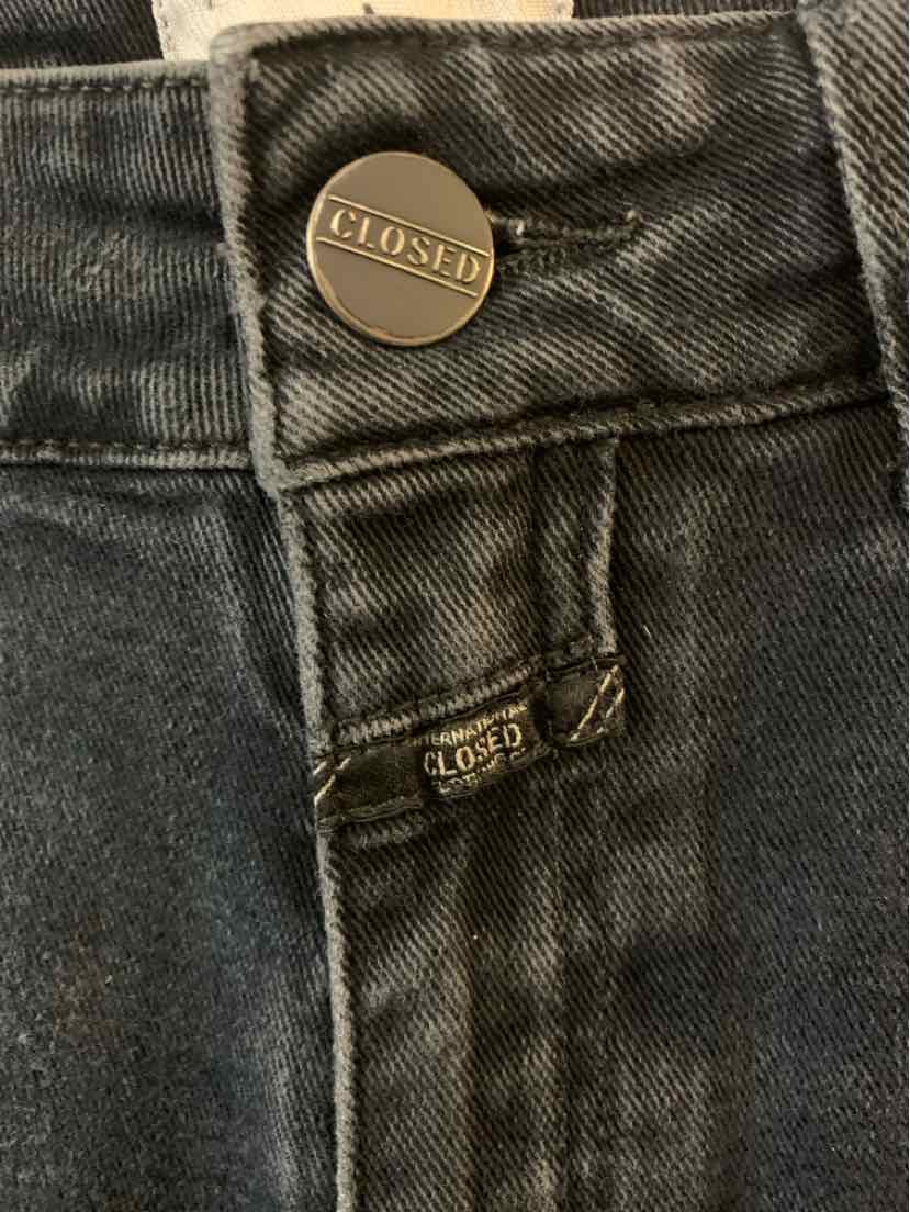 W closed BK Size 6 J
