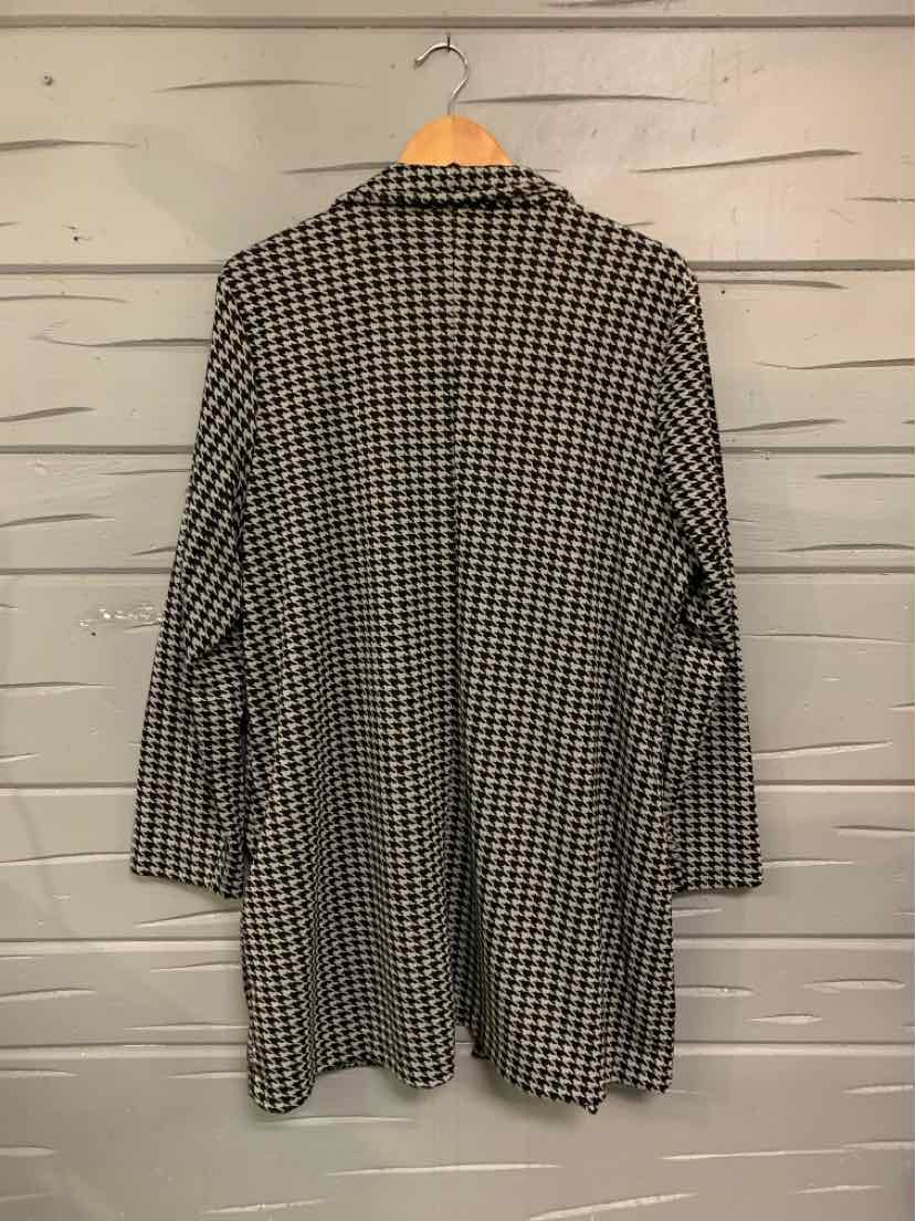 W JOAN VASS BK Size XXL SW