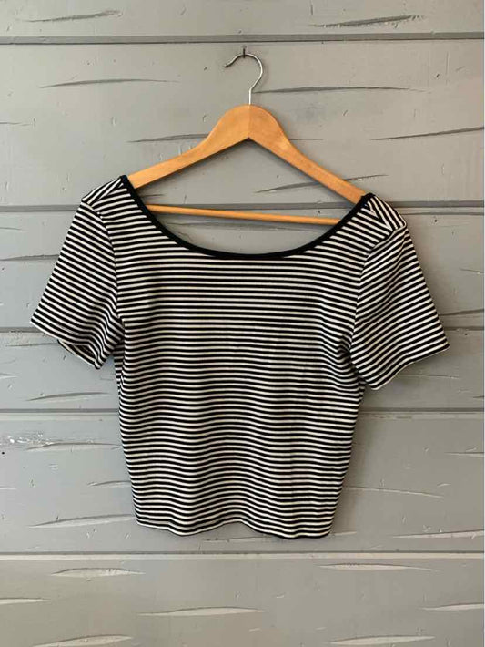 Black and white horizontal striped short-sleeve fitted top with a wide neckline in size XL.