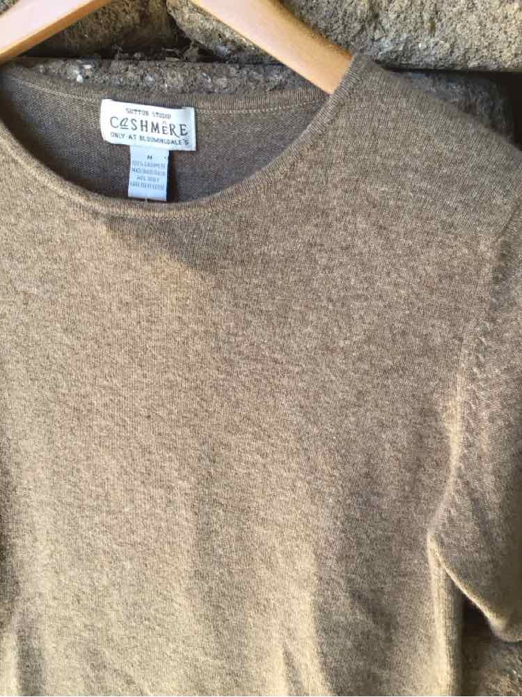 W SUTTON STUDIO BR Size MED SW