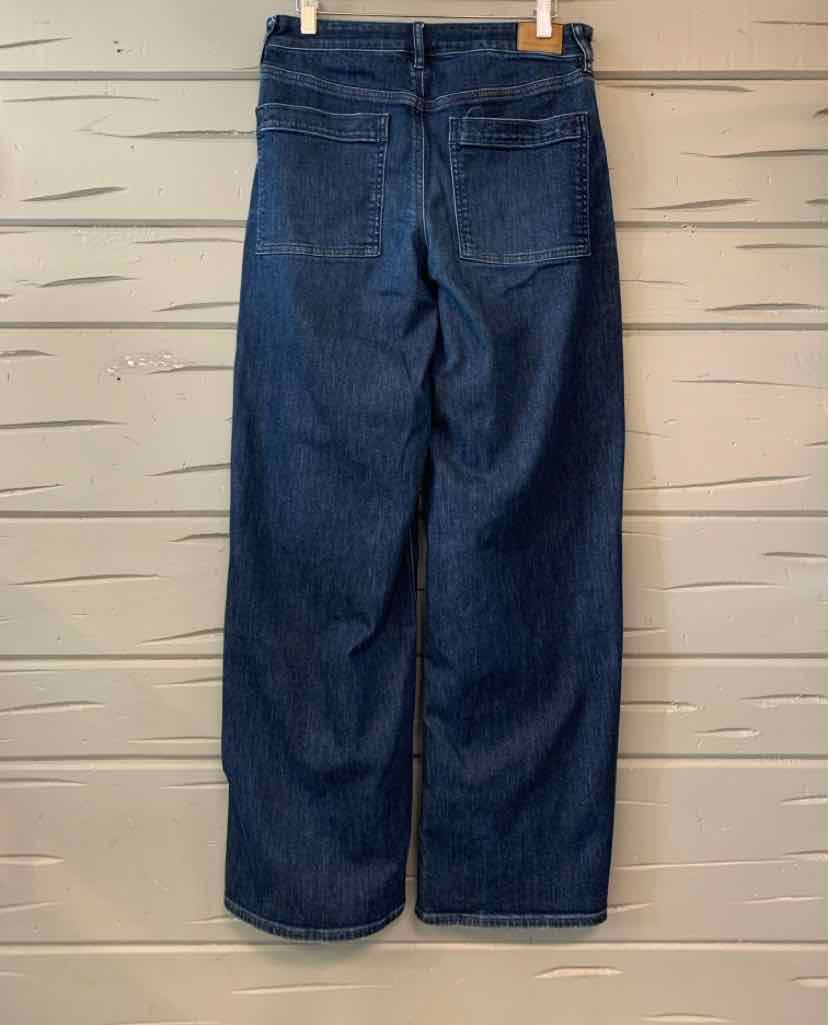 Dark blue American Eagle wide-leg jeans with a denim finish and classic five-pocket styling.