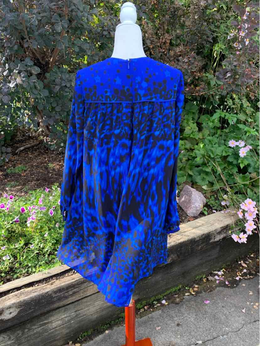 W TED BAKER BL Size MED DR