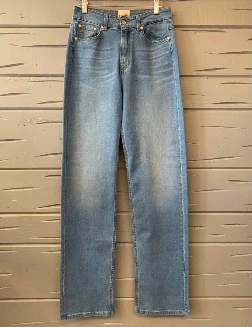 W DJERF AVENUE BL Size 4 J